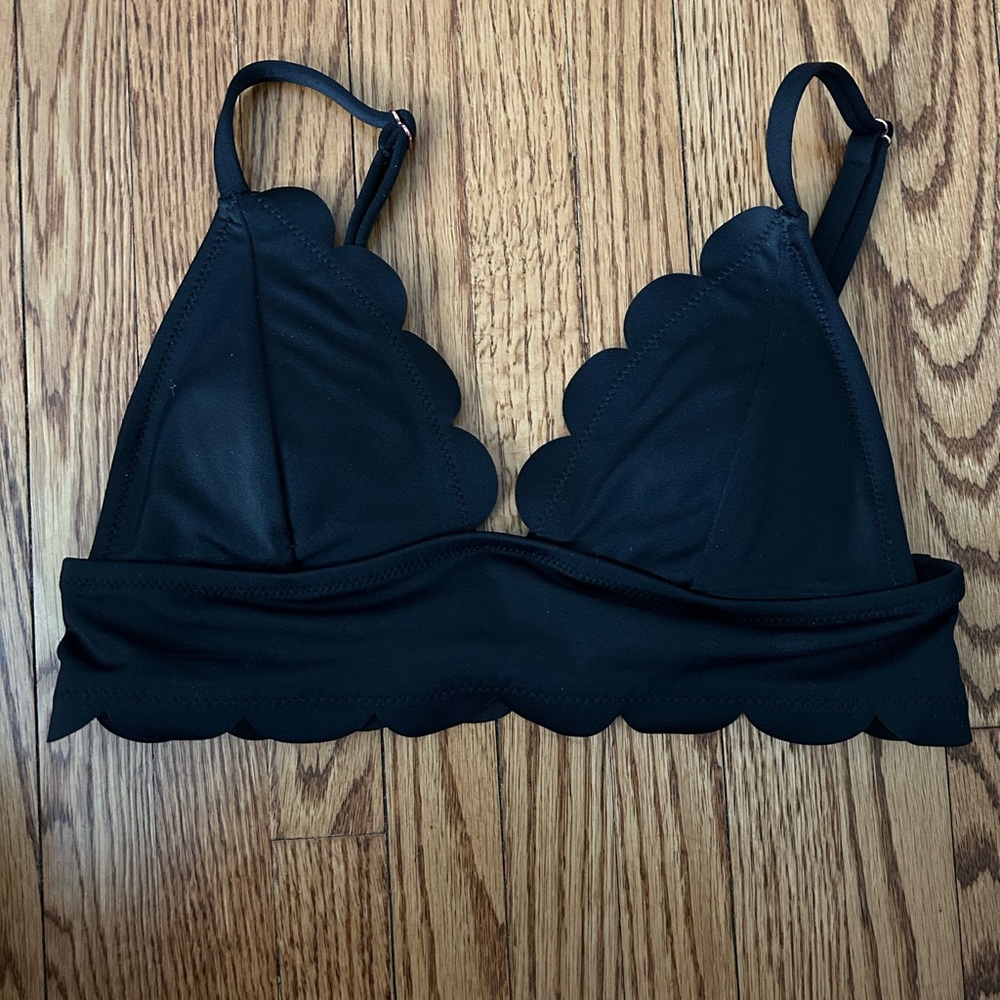 black bikini top